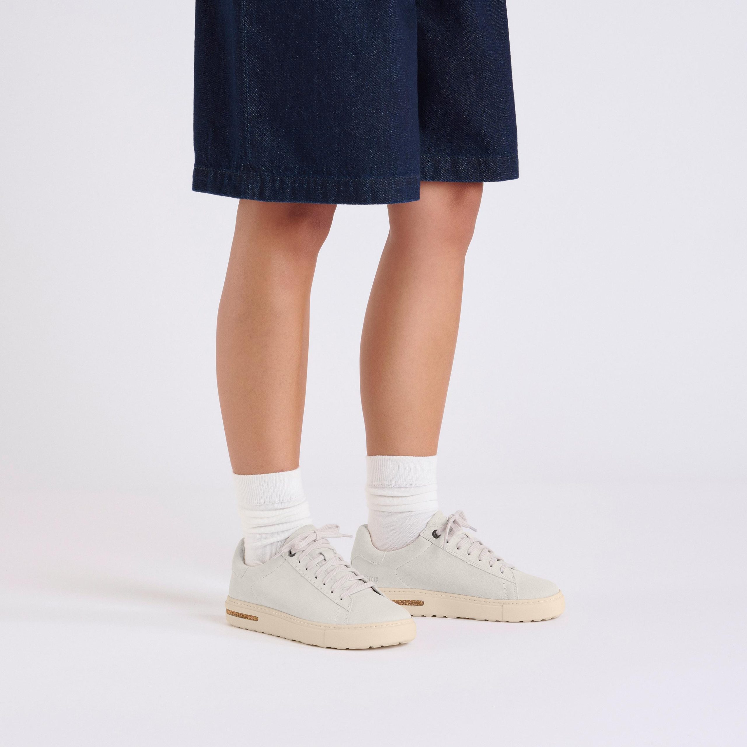 Bend Low Antique White Suede Leather - Image 4