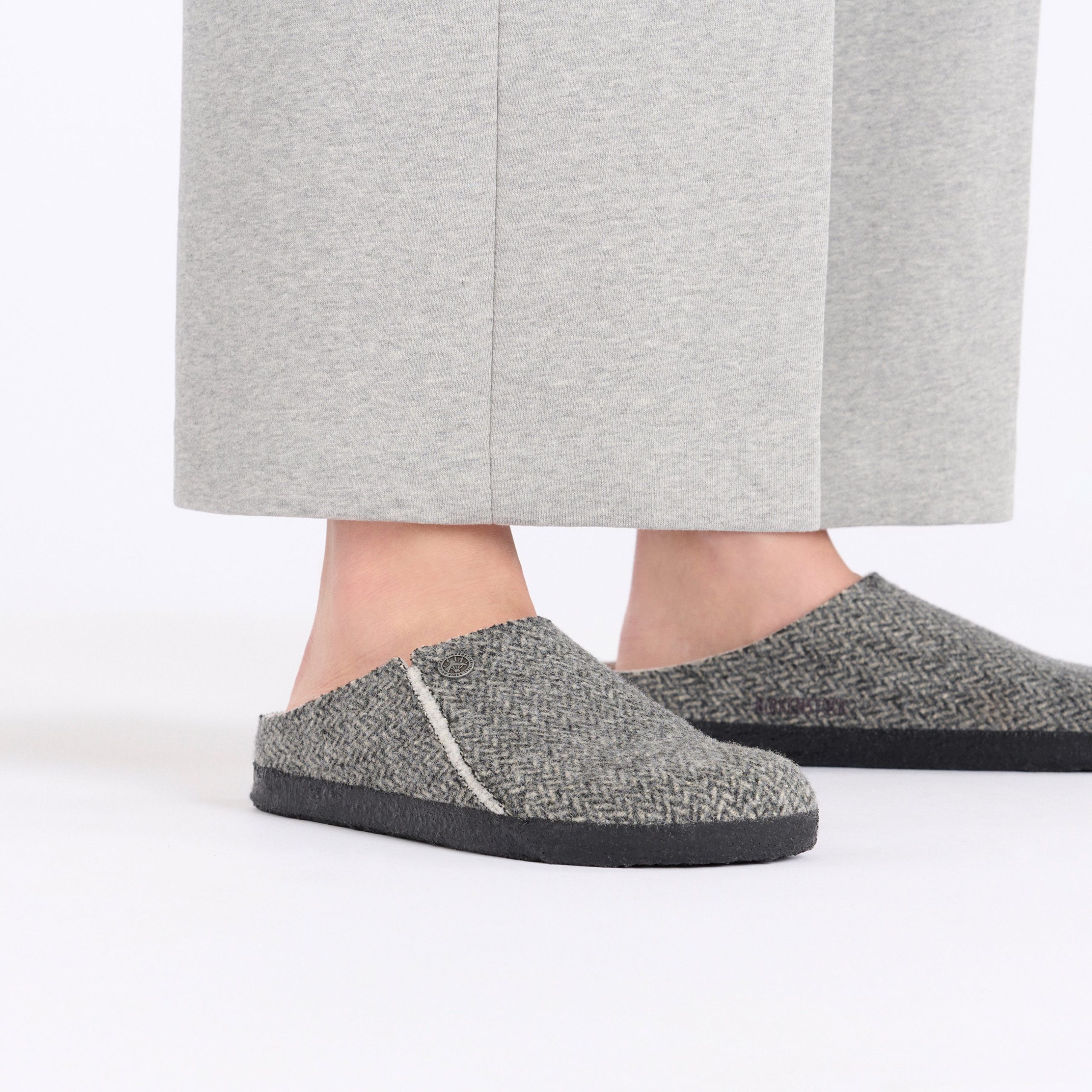 Zermatt Shearling Herringbone Dark Grey Felt/Shearling - Image 6